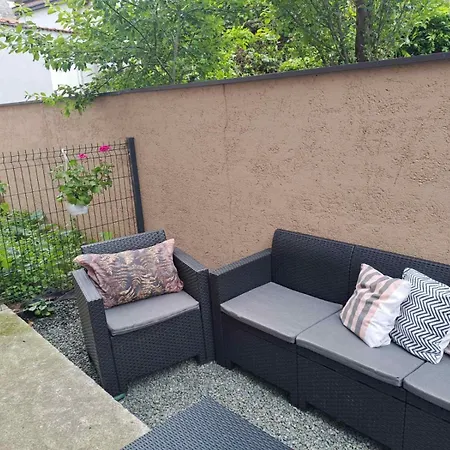 Апартаменты Ana Kumodraz